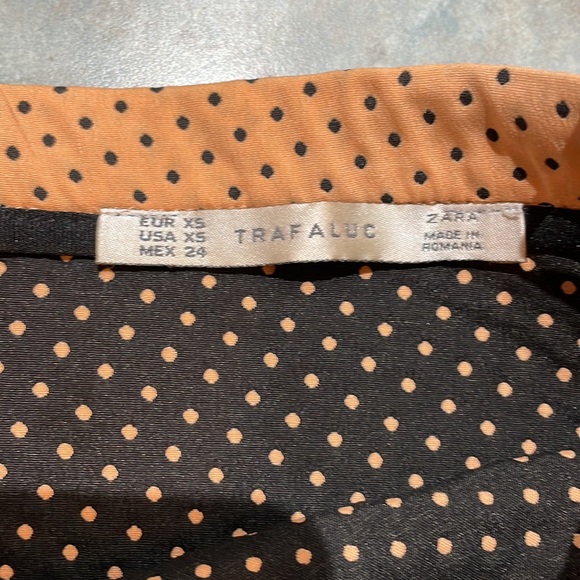 Trafaluc short polka dot skirt (sz xs) - Picture 2 of 5